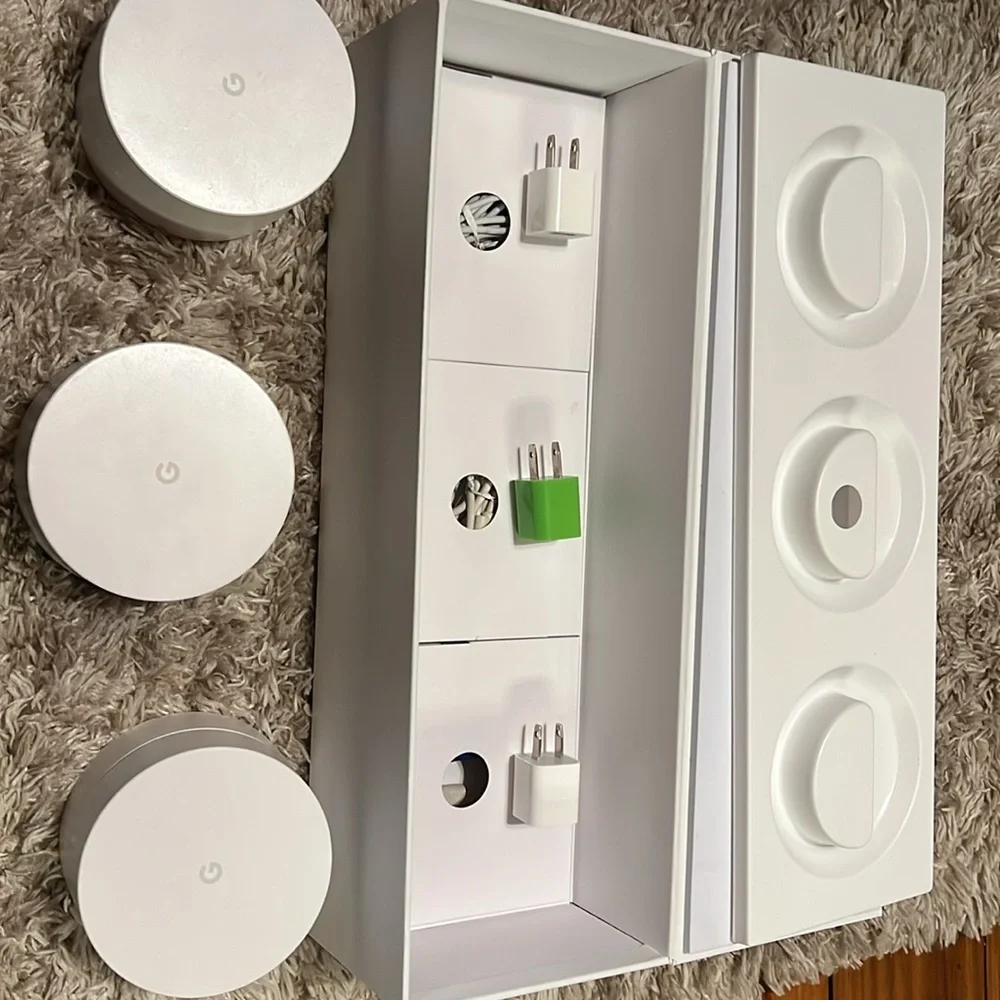 Google home Wi-Fi system by google Like new